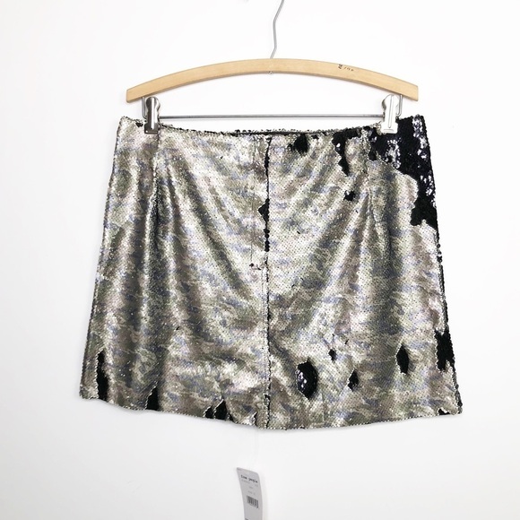 Free People One size 8 & 10 NWT camo sequin mini skirt - Picture 6 of 14